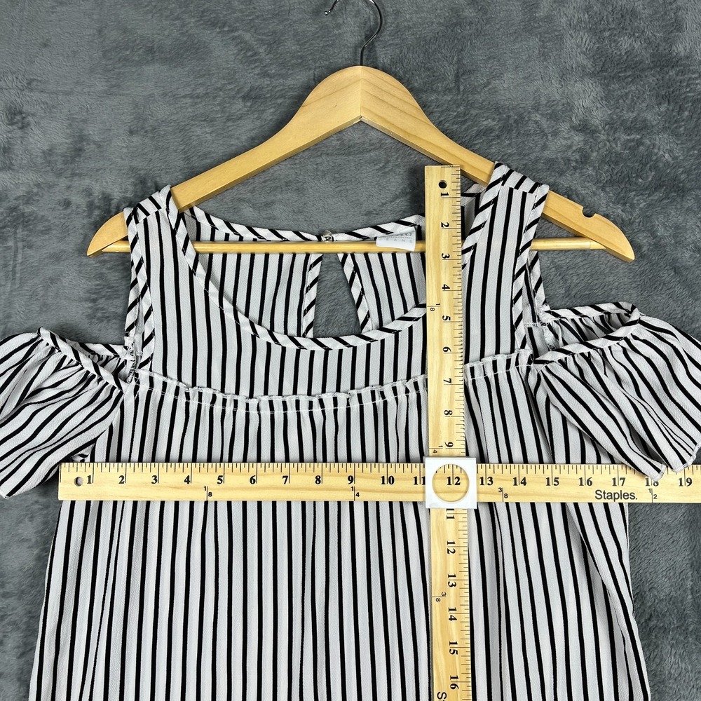 Soho Jeans Womens XS Black White Striped Cold Shoulder Blouse Summer Top - Picture 8 of 16
